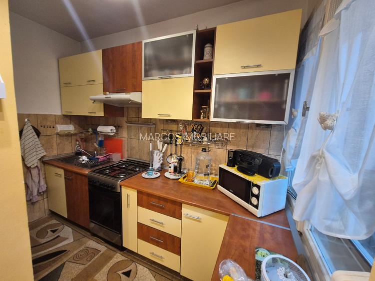 Vand casa 2 camere Moroasa - 4