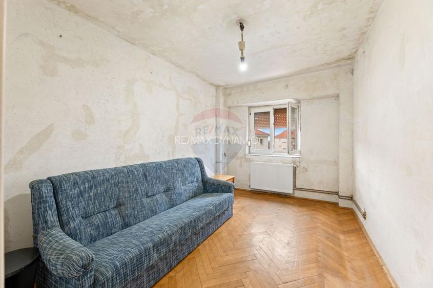 Apartament cu 3 camere de inchiriat - 12