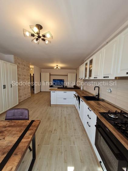 Lux la 5 minute de Iulius Town - 14