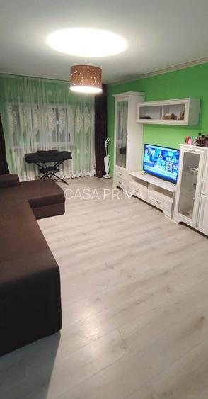 Apartament 3 camere decomandat, 2 bai, 88 mp, balcon inchis, etaj intermediar - 10