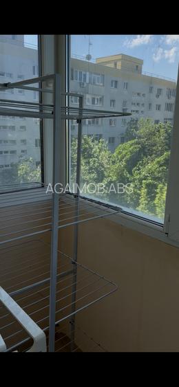 Vânzare apartament 3 camere decomandat - 2