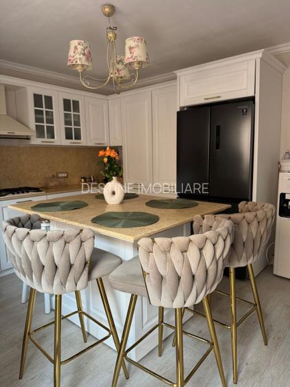 Casa spatioasa, panouri solare, Damila - 10