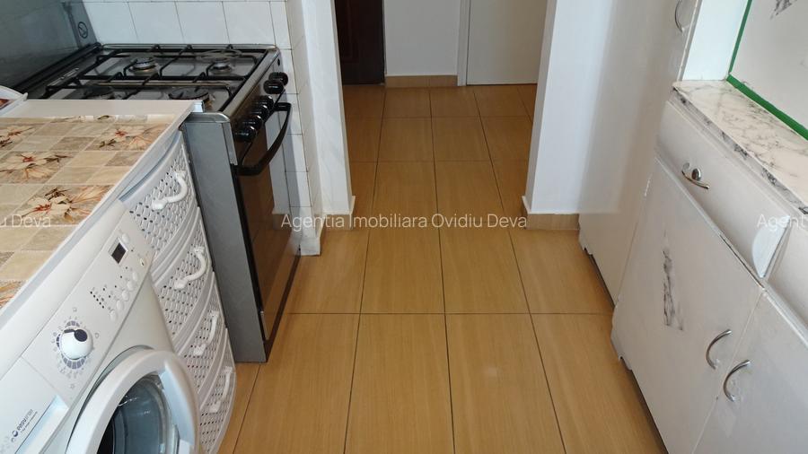 Vand apartament  3 camere cu intrari separate in Deva, zona Titu Maiorescu, - 7