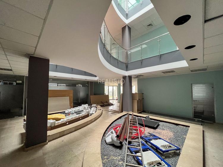 Proprietate comercială premium de vânzare- teren 3.728 mp |  Lângă A0 - 7