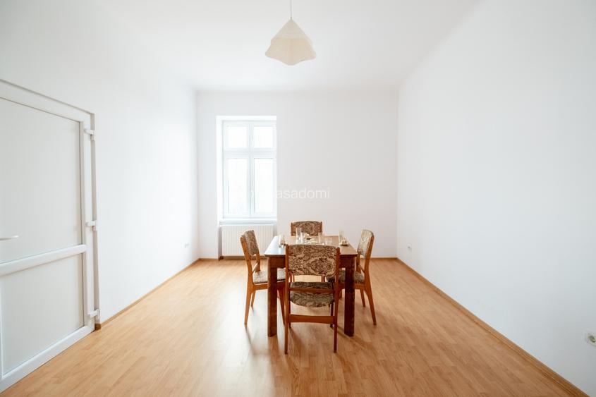 Apartament elegant in cladire cu arhitectura istorica  - 2