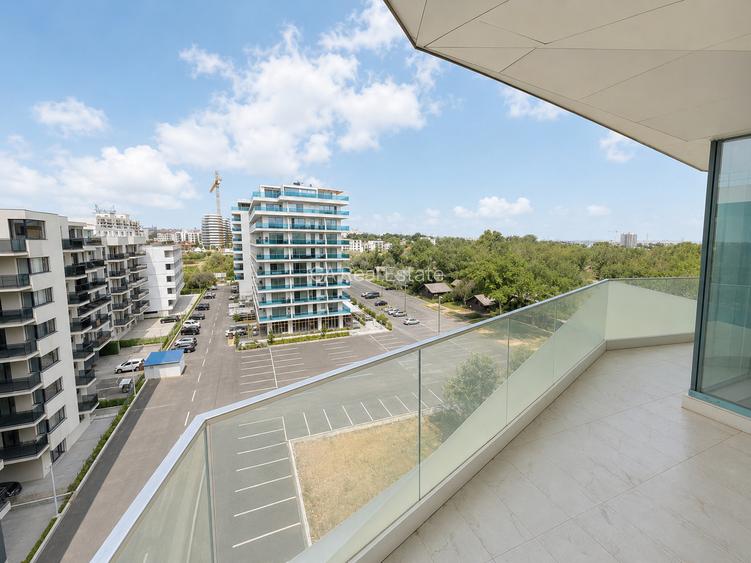 Apartament cu vedere la mare in imobil futurist pe plaja - 15