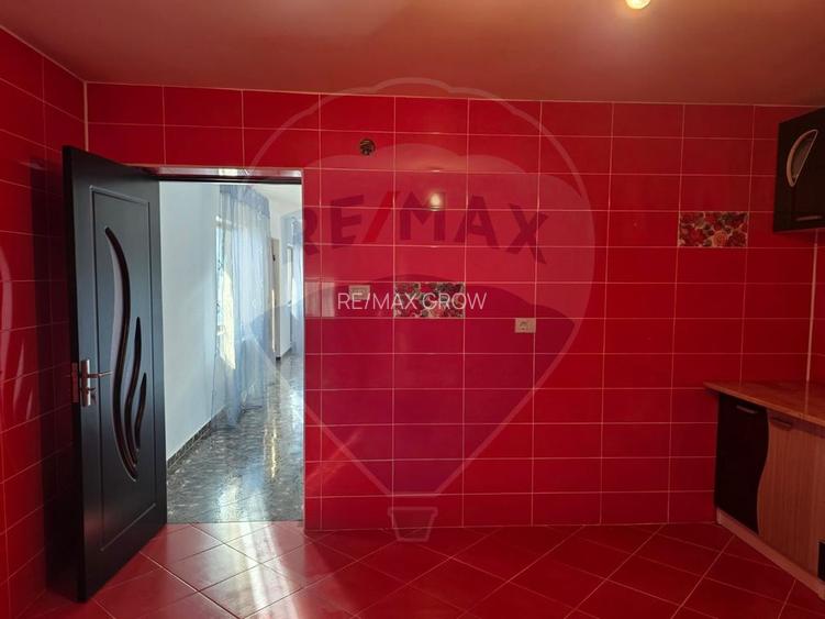 De vanzare casa solida cu teren generos si acces facil Lespezi Bacau - 13