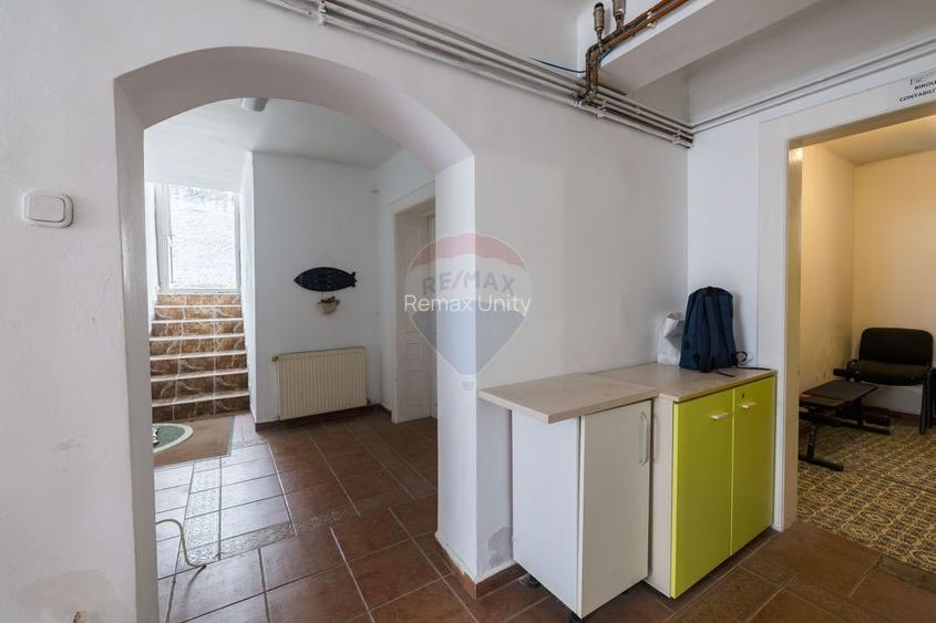 Spatiu birouri Centrul Civic Brasov AFI Mall 200 mp D + M - 30