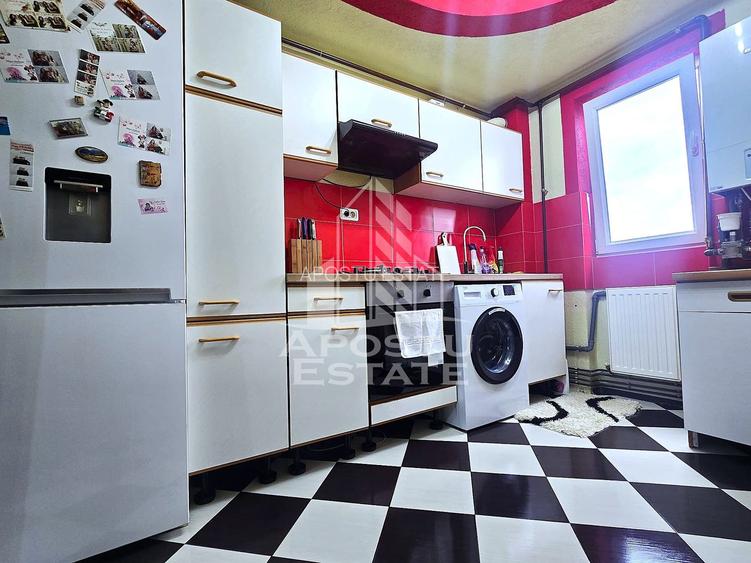 Apartament 3 camere decomandat, 88 mp, etaj 4/4 - 2