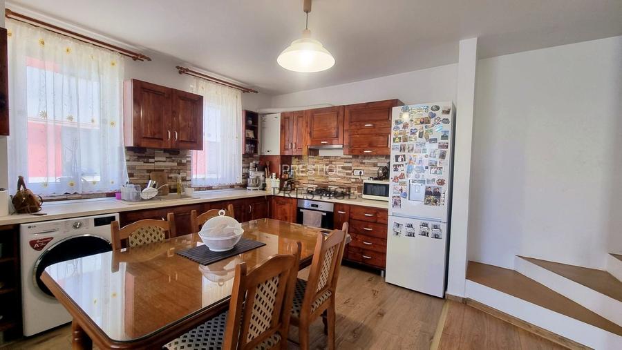 Casă de vânzare 4 camere Cartierul Arhitecților Sibiu | curte, parcare - 5