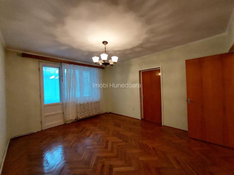 Apartament 3 Camere spatios, Parter Înalt, cu Garaj  – Deva, Zona Titu Maiorescu - 6