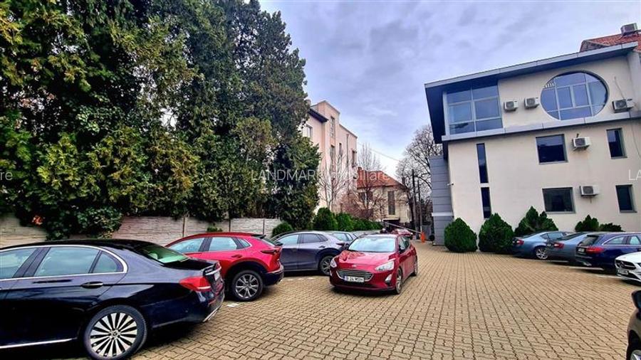 Birouri de inchiriat Central, cladire noua, parcare privata - 13