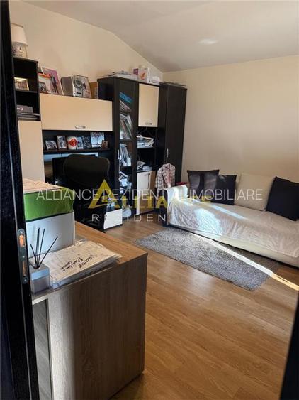 Casa tip duplex - 4 camere - 2 bai - 200mp teren - 13