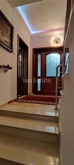 Tatarasi  str. Stejar  Vila Lux 200mp anul 2010 teren 426mp - 2