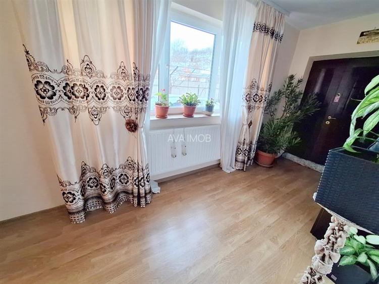 Casa moderna P+1 in Magura,  teren 421 mp, la 10-12 min de Bacau - 48