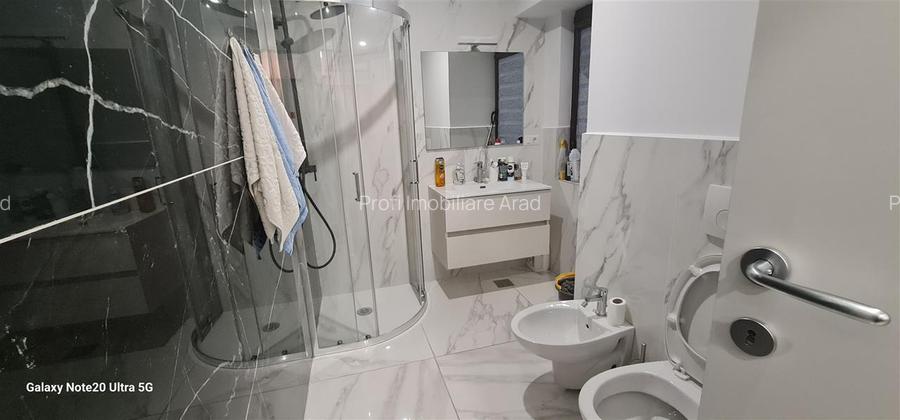 Ap. 2 camere central, zona Teatru, renovat - 9