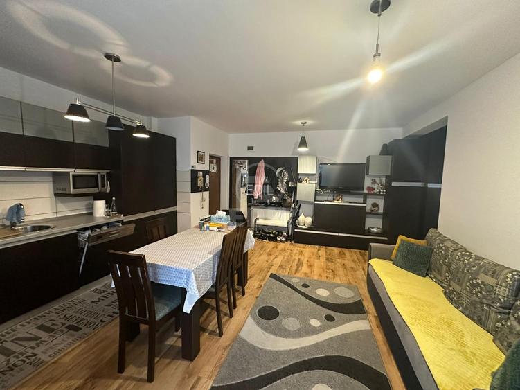 Apartament 2 camere semidecomandat zona Eroilor - 4