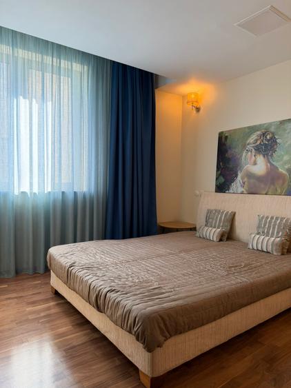 Apartament renovat situat in ansamblu rezidential cu piscina/ Iancu Nicolae