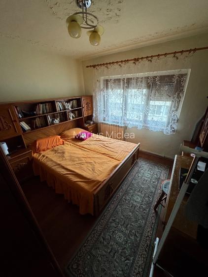 Vand apartament 2 camere , etaj 2  - 2