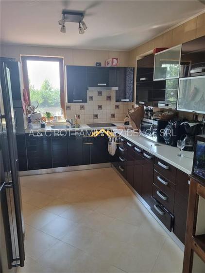 CASA CU ETAJ - BUCOVINA - 8