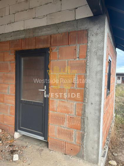 Vila de vanzare, in Carpinis - 14