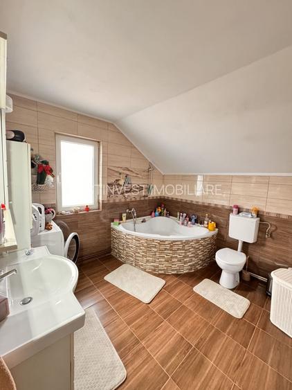 Vilă spațioasă cu 6 camere – Cartierul Viena, Oradea - 57