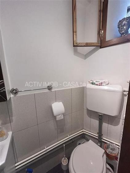 RESITA- CHIRIE, CABINET MEDICAL, SPATIU COMERCIAL SAU APARTAMENT LA CURTE; 2 cam - 20