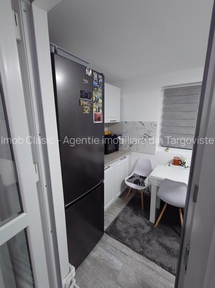 Vanzare apartament 3 camere , parter , micro 11 Târgoviște - 10