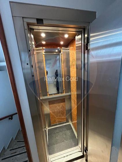 Inchiriere spratiiu birouri 65 mp + locuri parcare Piata Victoriei - 8