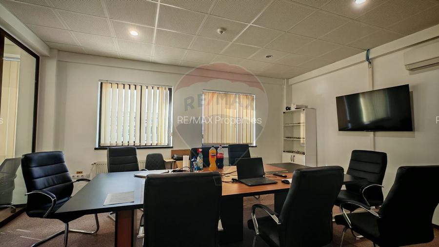 Cladire de birouri de 943.29mp de vânzare în zona Hipodrom 1 - 15