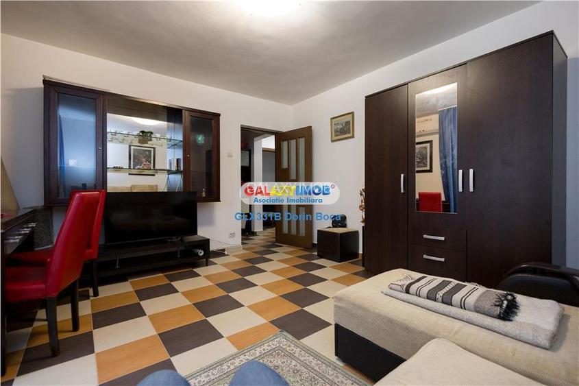 Inchiriere garsoniera TITAN (Park Lake Mall) decomandata, spatioasa - 2