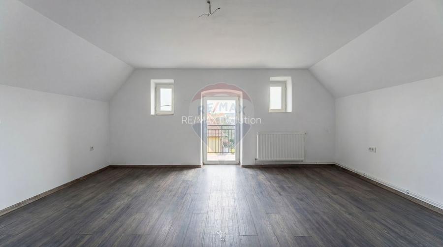 Apartament 7 camere ULTRACENTRAL in casa- Codlea! - 24