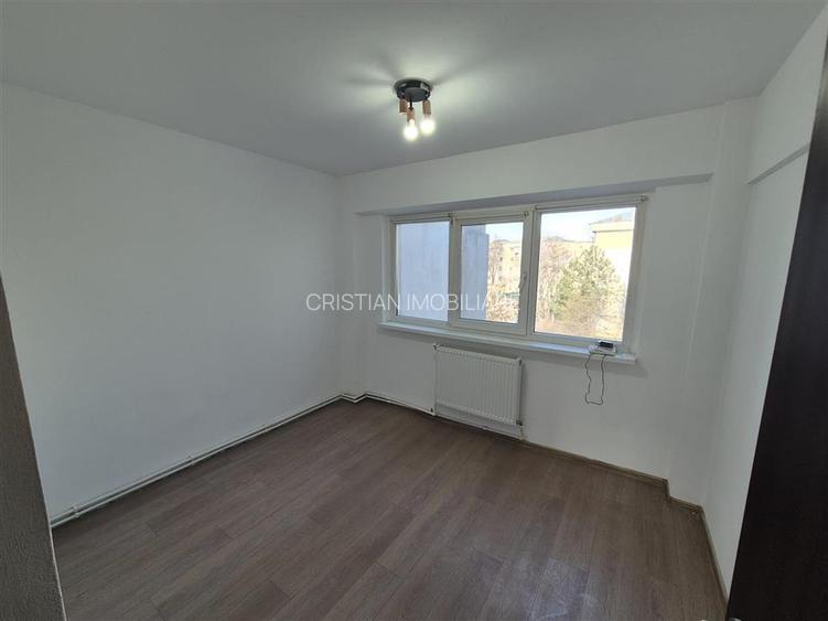 LIBER! 3 camere, confort 1 decomandat, etaj 3, Obor - Dinamo - 5