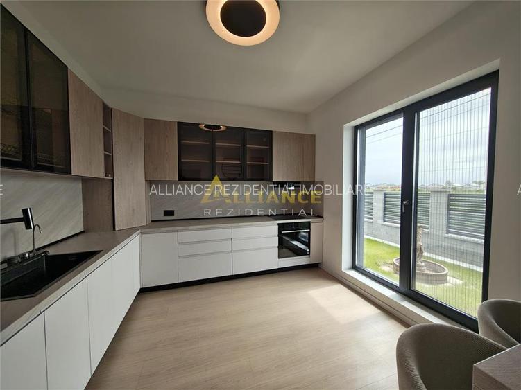 Casa Individuala - 4 camere - 2 bai - 370mp teren - 12