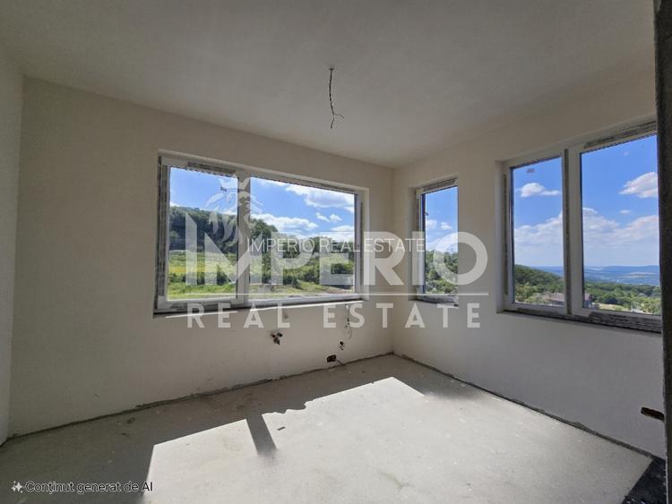 Casa individuala cu panorama spectaculoasa asupra orasului! - 7