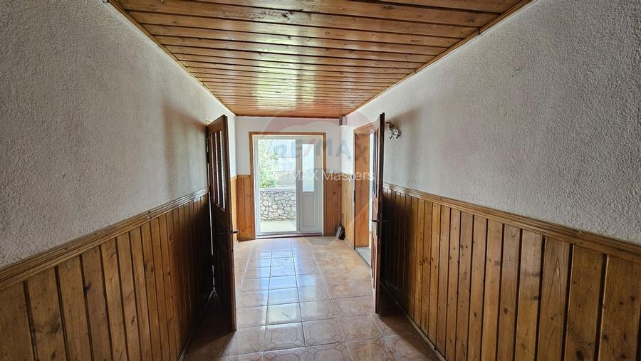 Casă  cu 3 camere, teren intravilan de 1300mp în Ipotești Tișăuți, SV - 11