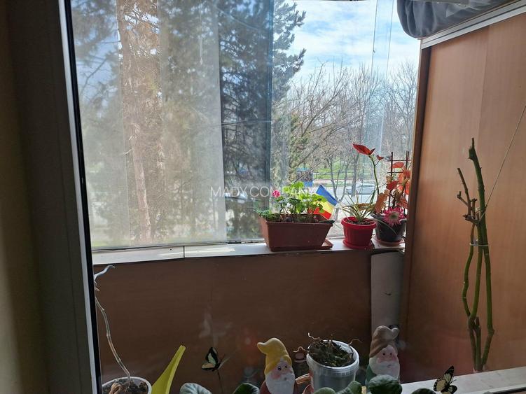 Sat Vacanta ,3 camere decomandat, Bloc stradal, 65mp, Centrala termica - 4