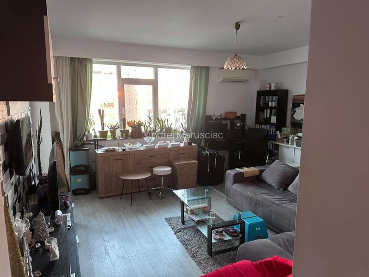 Apartament de 3 camere in zona Mamaia Sat - 15