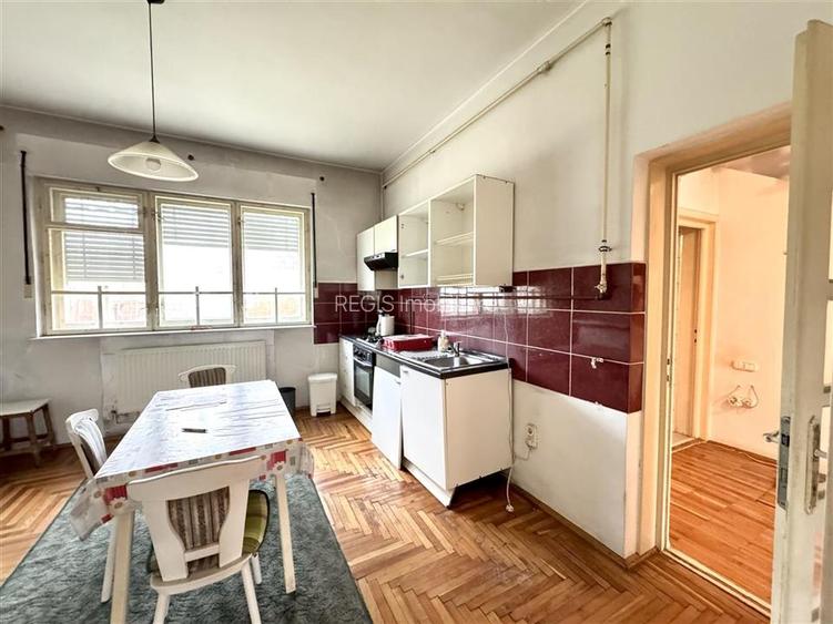 Casa individuala de vanzare zona centrala - 2