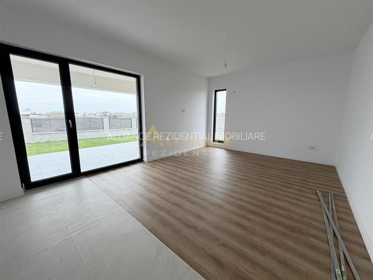 Casa individuala ~ 4 camere ~ 2 bai ~ 130mp utili + teren 500mp - 9