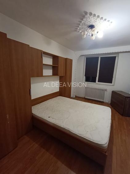 Apartament 3 camere, de vânzare, decomandat, zona Complex Hermes - 3