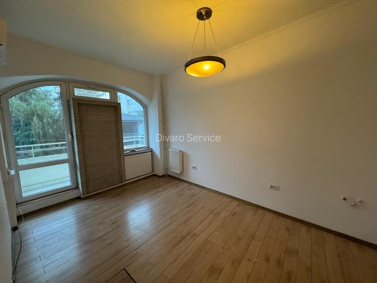 Inchiriere vila etajele 1+2+M Cotroceni metrou spital Eroilor imobil 2002 - 6