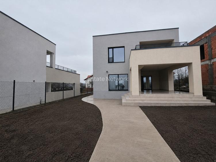 Acasă lângă lac | Vilă spațioasă în Corbeanca | intimitate și confort - 19