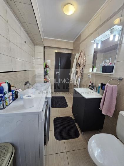 Bucium apartament 3 camere decomandat 145.000 euro - 12