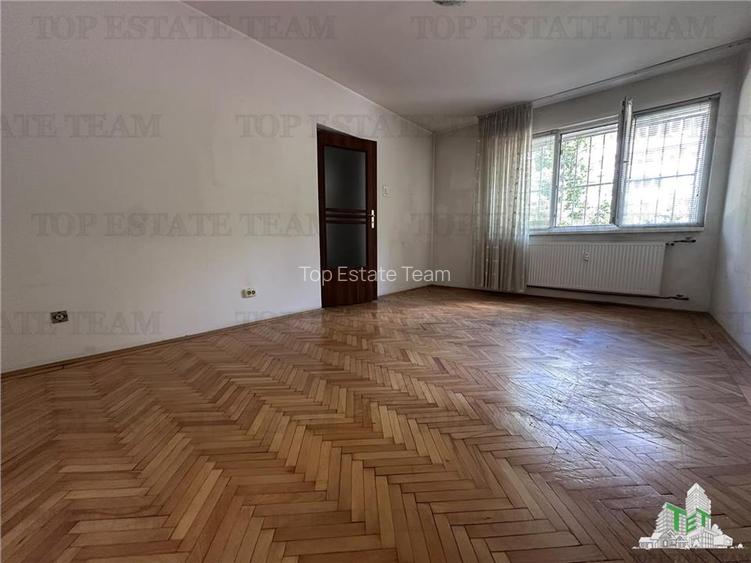 Apartament 2 camere e vanzare in zona Chibrit / Metrou 1 Mai Bucuresti - 2
