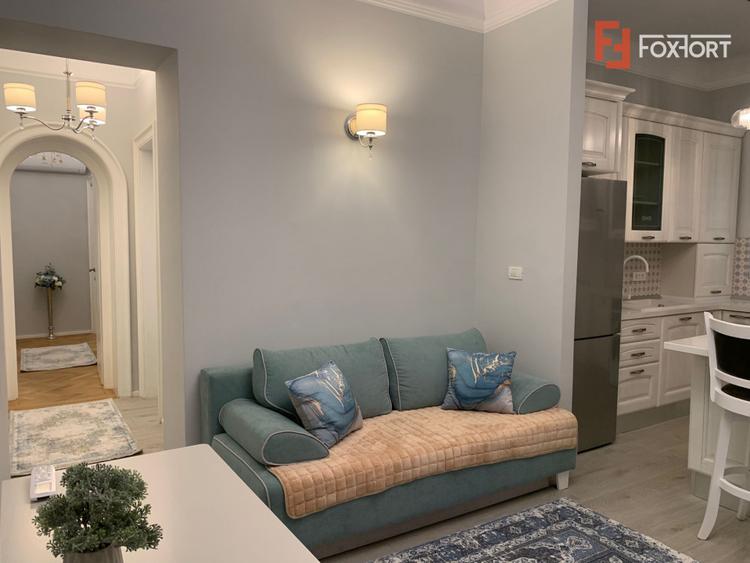 Apartament cu 3 camere, parter inalt - Central