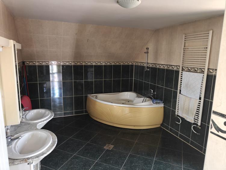 Ocazie unica! , Vila de vanzare in zona City Mall Tudor, Targu Mures