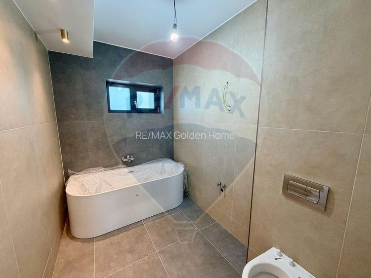 Casă / Vilă cu 4 camere de vânzare în zona Dedeman - 23