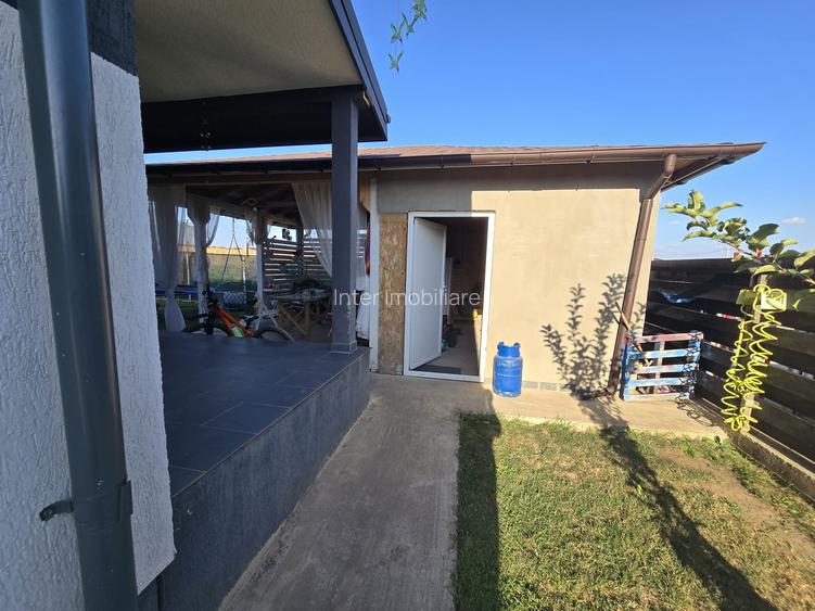 Casa plan parter Aroneanu cod 161662 tel 073122666 - 11
