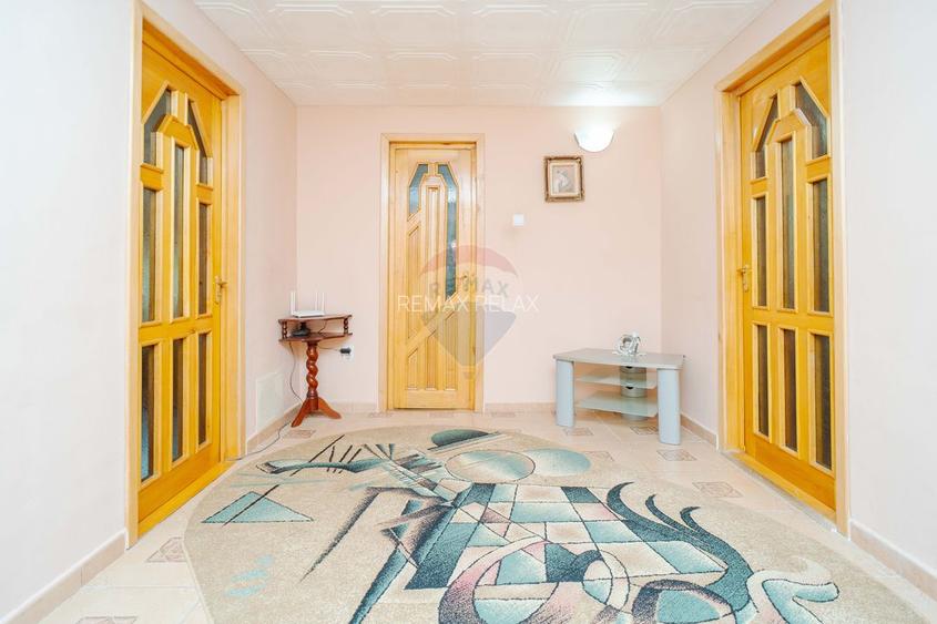 Casă / Vilă de Vânzare 200mp Teren 870mp Str. Soarelui - Valea Lupului - 16